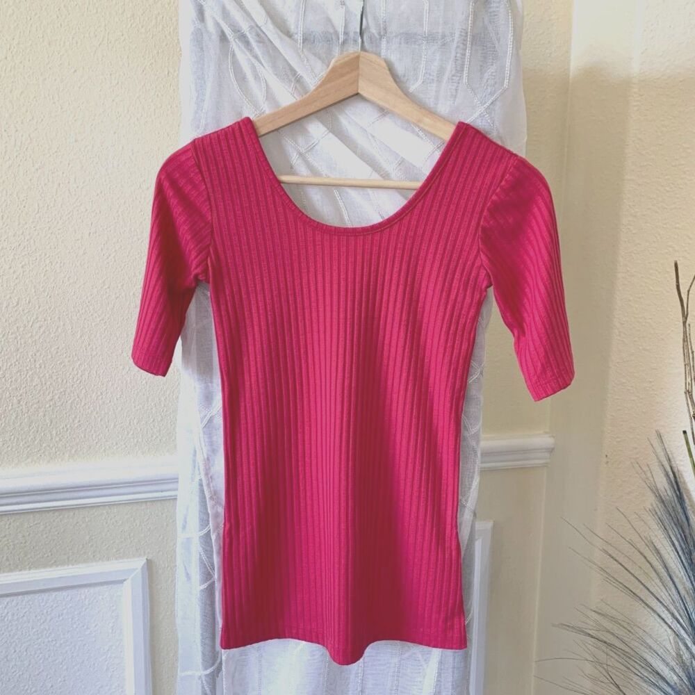 Bright Pink Fuchsia Ribbed Quarter-Sleeves Top Size Small